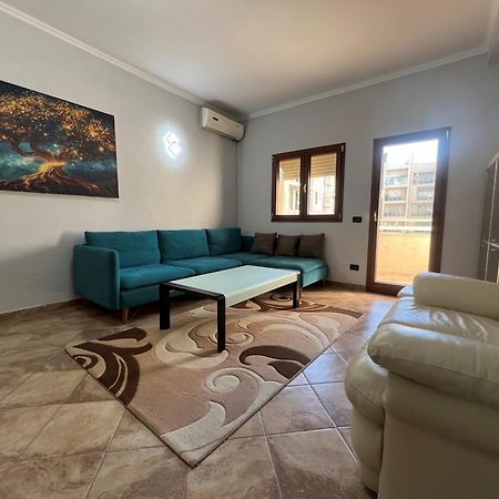 Elly Apartment Durrës 外观 照片