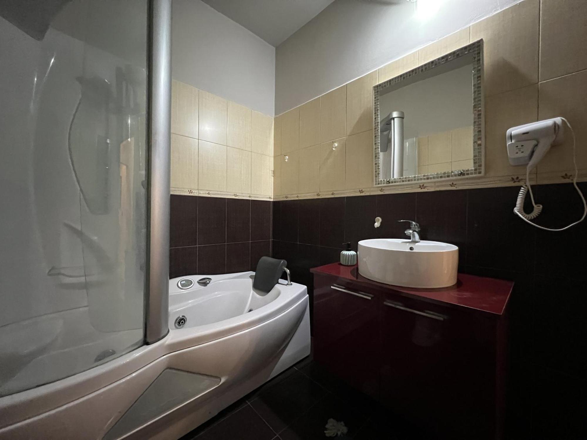 Elly Apartment Durrës 外观 照片